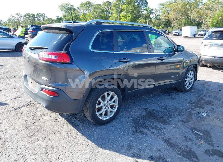 Photo 4 of 2016 Jeep Cherokee LATITUDE (VIN 1C4PJLCSXGW363598)