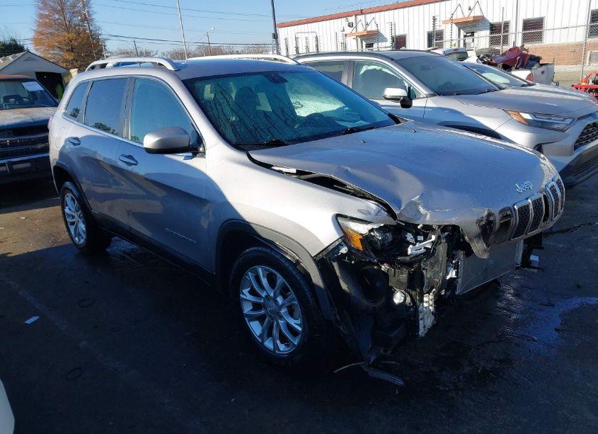 2019 Jeep Cherokee LATITUDE (VIN 1C4PJLCX0KD120205) main photo