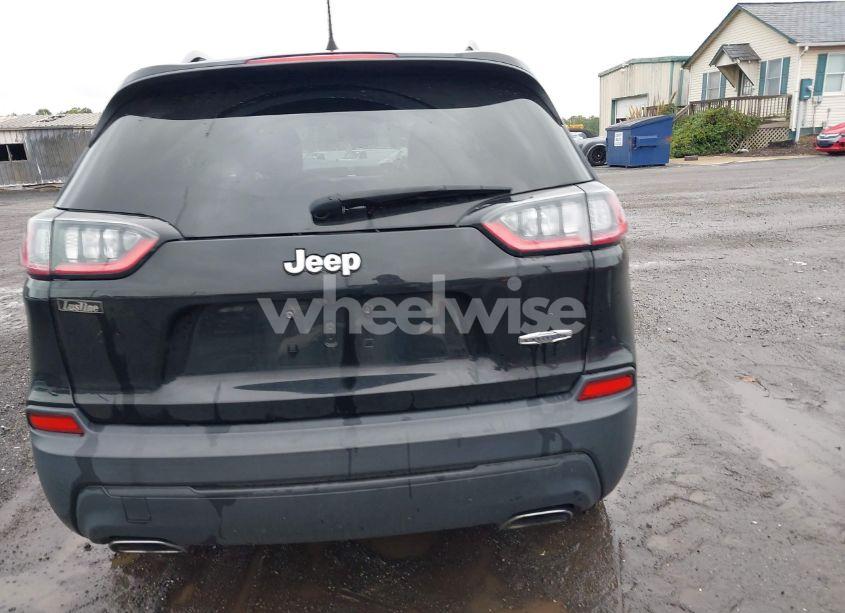 Photo 16 of 2019 Jeep Cherokee LATITUDE FWD (VIN 1C4PJLCX1KD171163)