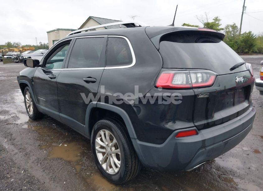 Photo 3 of 2019 Jeep Cherokee LATITUDE FWD (VIN 1C4PJLCX1KD171163)