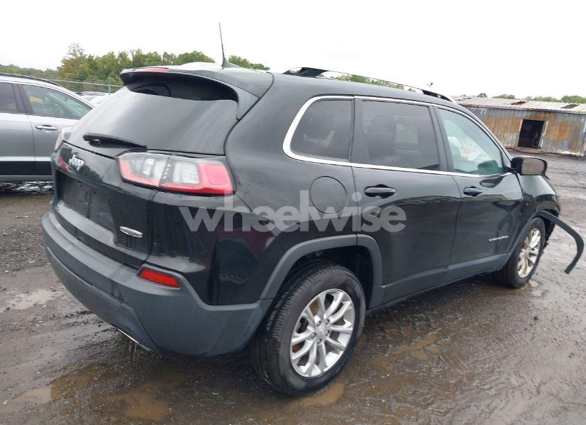 Photo 4 of 2019 Jeep Cherokee LATITUDE FWD (VIN 1C4PJLCX1KD171163)