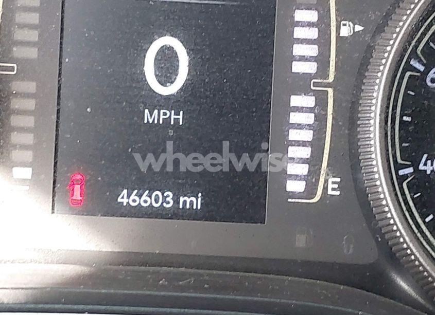 Photo 15 of 2019 Jeep Cherokee LATITUDE (VIN 1C4PJLCX2KD318901)