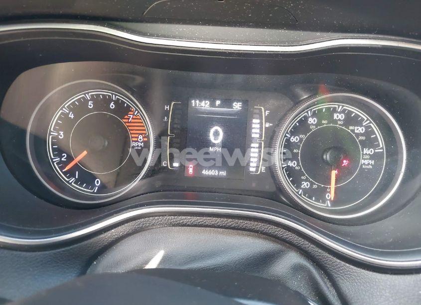 Photo 7 of 2019 Jeep Cherokee LATITUDE (VIN 1C4PJLCX2KD318901)