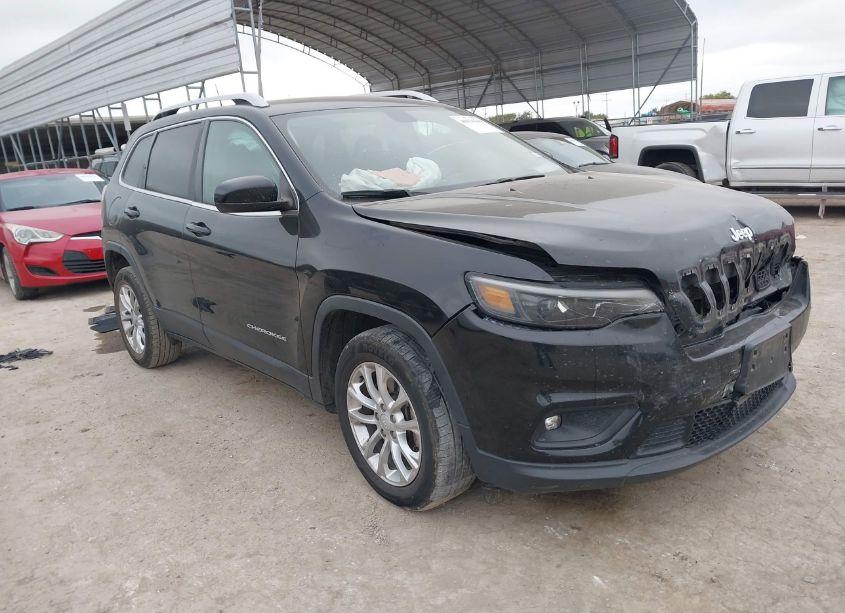 2019 Jeep Cherokee LATITUDE FWD (VIN 1C4PJLCX3KD340566) main photo