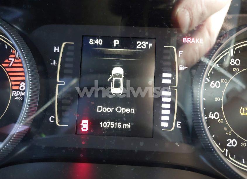 Photo 16 of 2018 Jeep Cherokee LATITUDE FWD (VIN 1C4PJLCX8JD551695)