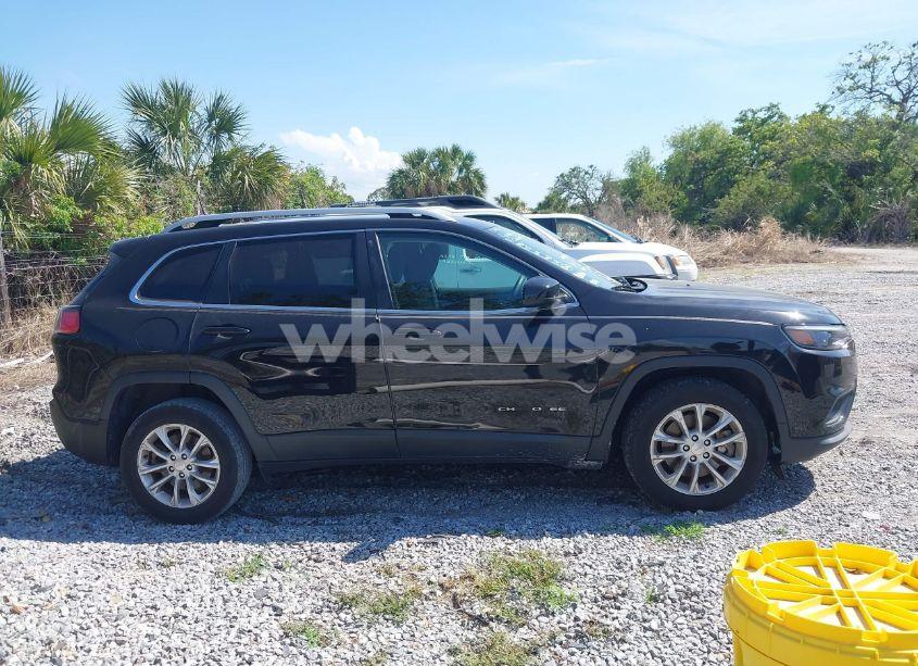 Photo 14 of 2019 Jeep Cherokee LATITUDE FWD (VIN 1C4PJLCX8KD120601)