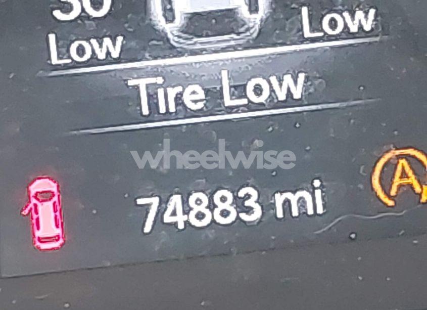 Photo 16 of 2019 Jeep Cherokee LATITUDE FWD (VIN 1C4PJLCX8KD120601)