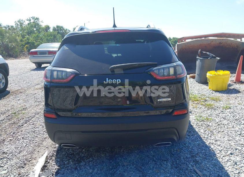 Photo 17 of 2019 Jeep Cherokee LATITUDE FWD (VIN 1C4PJLCX8KD120601)