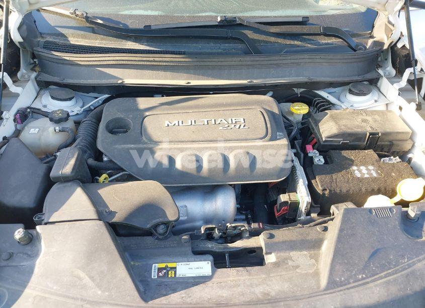 Photo 10 of 2017 Jeep Cherokee LIMITED FWD (VIN 1C4PJLDB0HW516571)