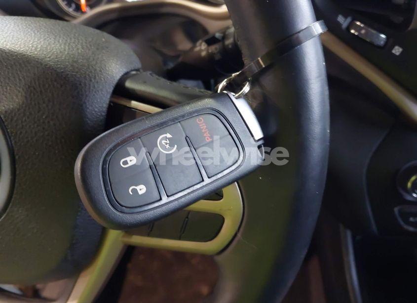 Photo 11 of 2017 Jeep Cherokee HIGH ALTITUDE FWD (VIN 1C4PJLDB0HW663067)