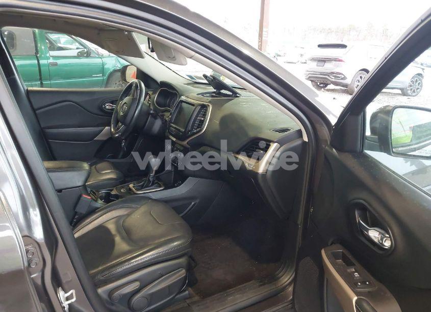 Photo 5 of 2017 Jeep Cherokee HIGH ALTITUDE FWD (VIN 1C4PJLDB0HW663067)