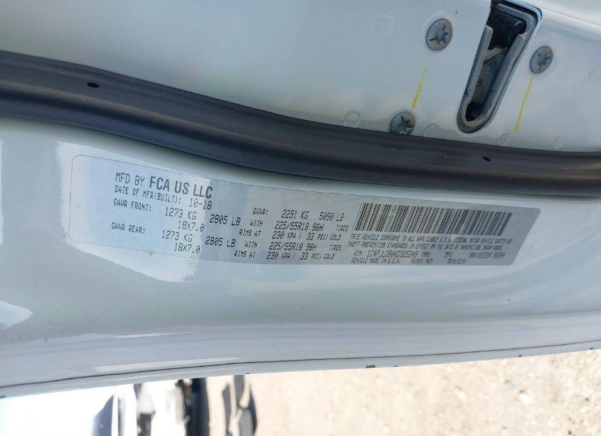 Photo 9 of 2019 Jeep Cherokee LIMITED FWD (VIN 1C4PJLDB0KD325249)