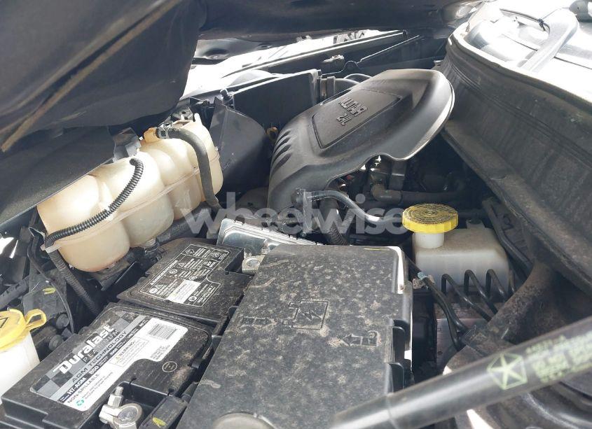 Photo 10 of 2020 Jeep Cherokee LIMITED FWD (VIN 1C4PJLDB0LD560770)