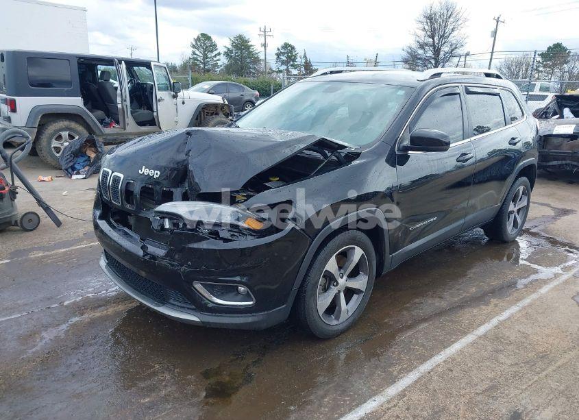 Photo 2 of 2020 Jeep Cherokee LIMITED FWD (VIN 1C4PJLDB0LD560770)