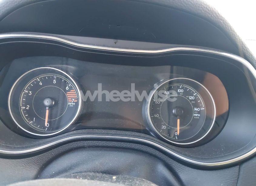 Photo 15 of 2020 Jeep Cherokee LIMITED FWD (VIN 1C4PJLDB0LD592408)