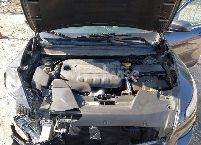 Photo 10 of 2015 Jeep Cherokee LIMITED (VIN 1C4PJLDB1FW585511)