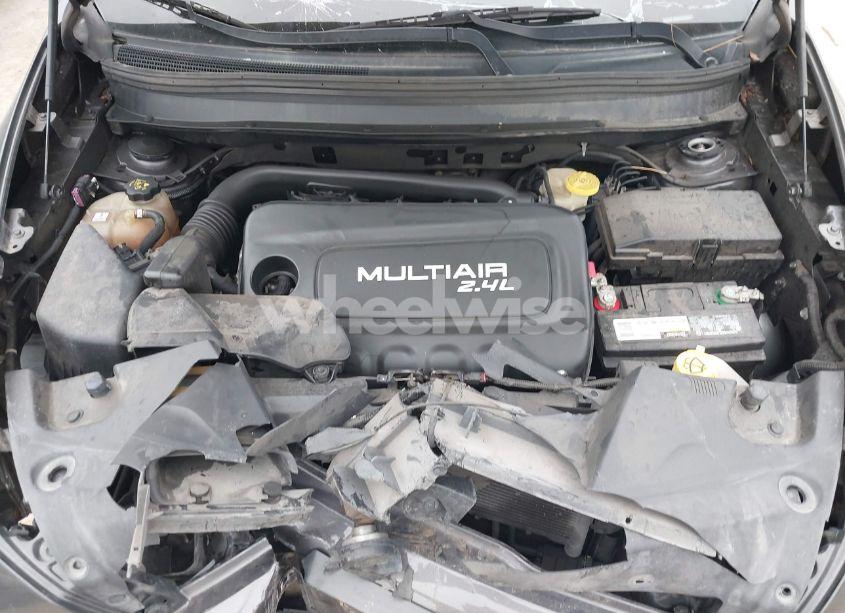 Photo 10 of 2015 Jeep Cherokee LIMITED (VIN 1C4PJLDB1FW708157)