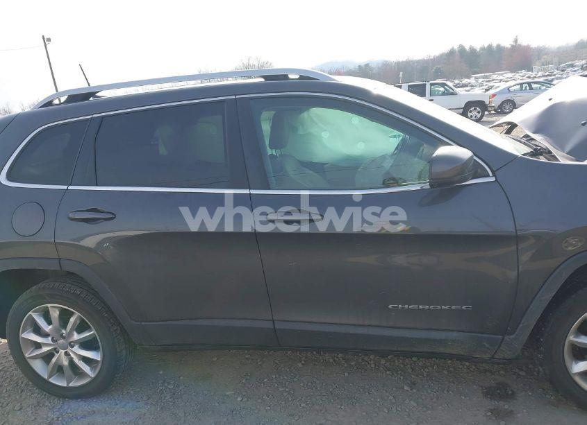 Photo 13 of 2016 Jeep Cherokee LIMITED (VIN 1C4PJLDB1GW272654)