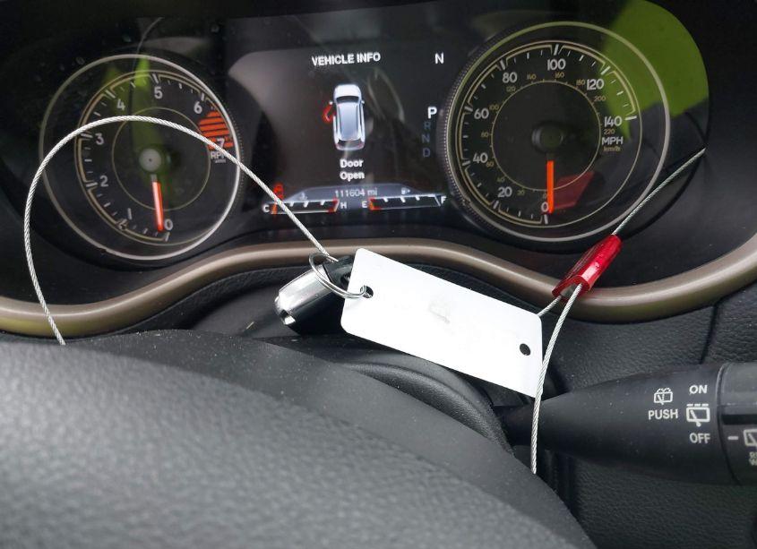 Photo 11 of 2018 Jeep Cherokee LIMITED FWD (VIN 1C4PJLDB1JD580510)