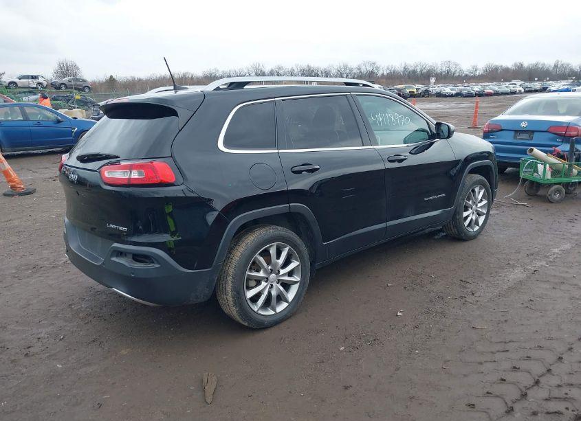 Photo 4 of 2018 Jeep Cherokee LIMITED FWD (VIN 1C4PJLDB1JD580510)