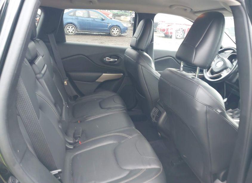 Photo 8 of 2018 Jeep Cherokee LIMITED FWD (VIN 1C4PJLDB1JD580510)