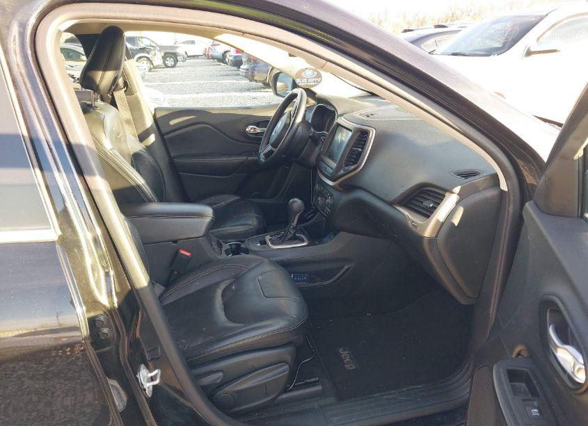 Photo 5 of 2015 Jeep Cherokee LIMITED (VIN 1C4PJLDB2FW781747)