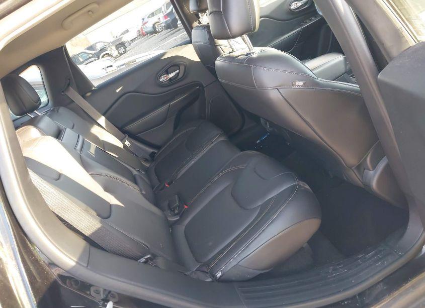 Photo 8 of 2015 Jeep Cherokee LIMITED (VIN 1C4PJLDB2FW781747)