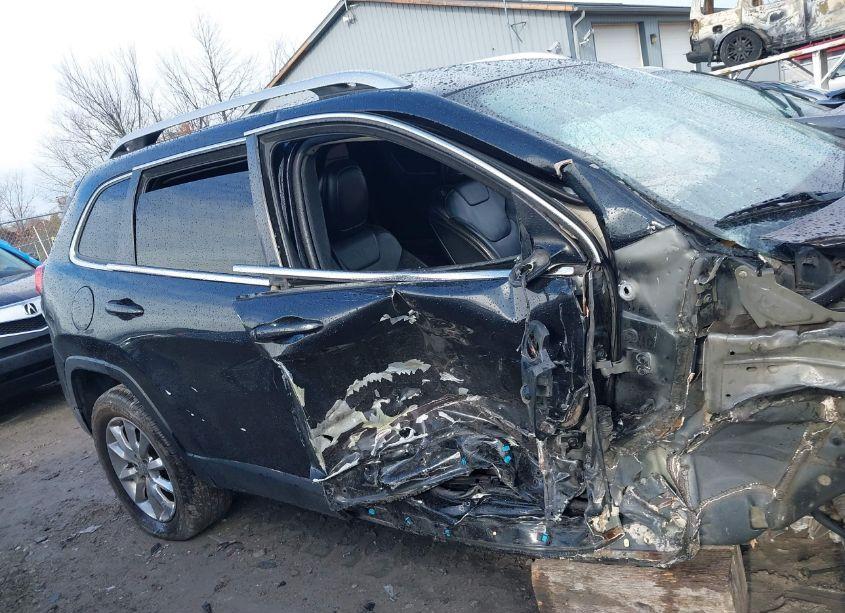 Photo 14 of 2016 Jeep Cherokee LIMITED (VIN 1C4PJLDB2GW229179)