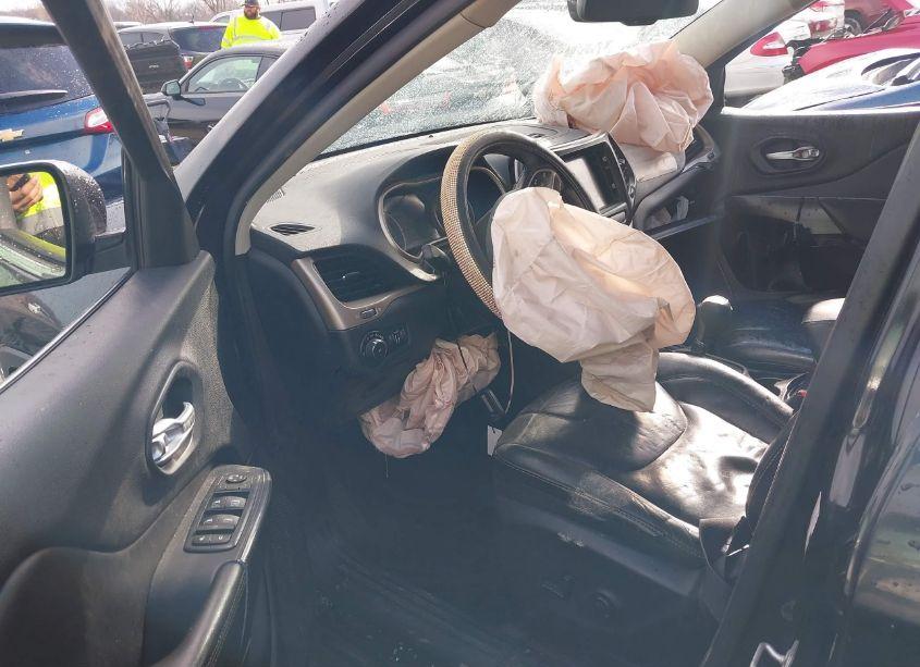 Photo 5 of 2016 Jeep Cherokee LIMITED (VIN 1C4PJLDB2GW229179)