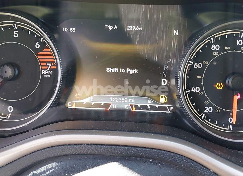 Photo 15 of 2017 Jeep Cherokee LIMITED FWD (VIN 1C4PJLDB2HW522632)