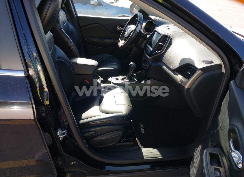 Photo 5 of 2017 Jeep Cherokee LIMITED FWD (VIN 1C4PJLDB2HW522632)