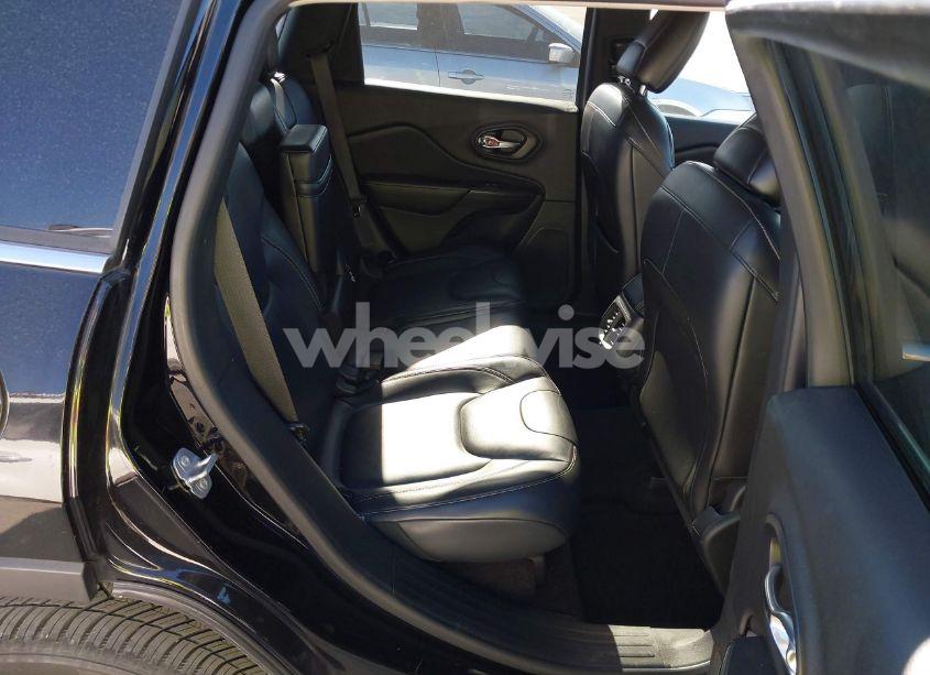 Photo 8 of 2017 Jeep Cherokee LIMITED FWD (VIN 1C4PJLDB2HW522632)