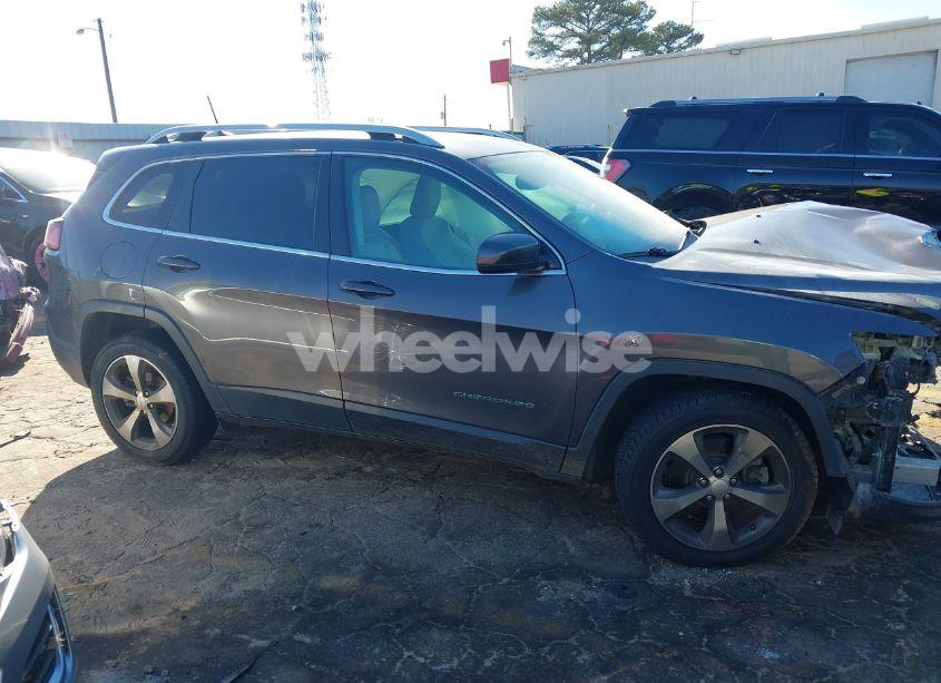 Photo 13 of 2019 Jeep Cherokee LIMITED FWD (VIN 1C4PJLDB2KD143844)