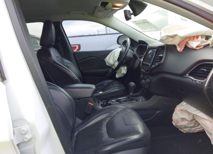 Photo 5 of 2019 Jeep Cherokee LIMITED FWD (VIN 1C4PJLDB2KD376395)