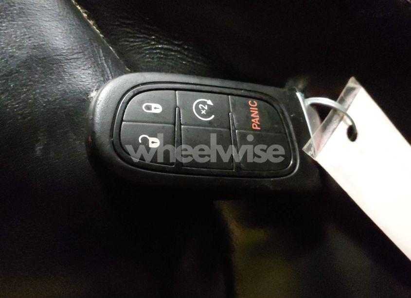 Photo 11 of 2015 Jeep Cherokee LIMITED (VIN 1C4PJLDB3FW573005)