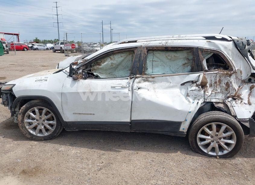 Photo 13 of 2015 Jeep Cherokee LIMITED (VIN 1C4PJLDB3FW579600)