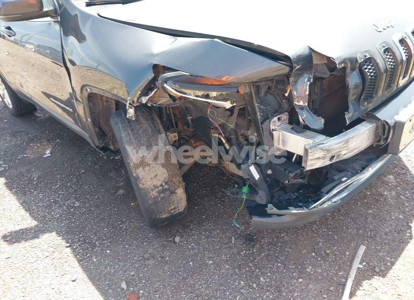 Photo 6 of 2015 Jeep Cherokee LIMITED (VIN 1C4PJLDB3FW753312)