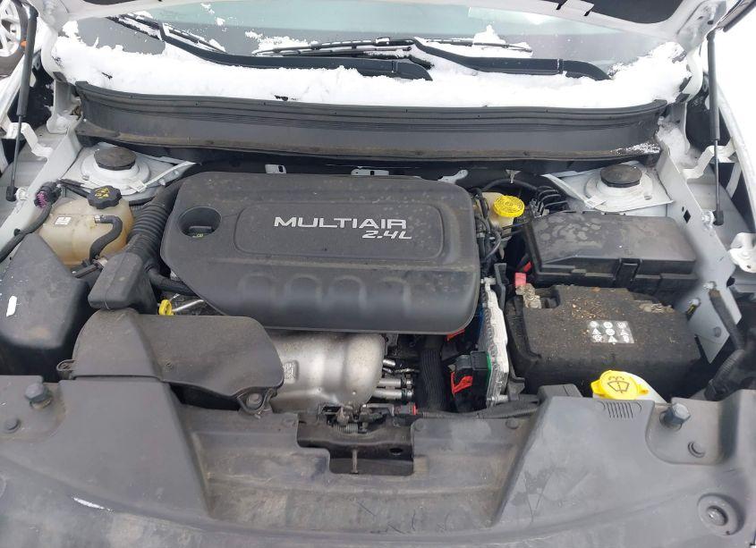 Photo 10 of 2016 Jeep Cherokee LIMITED (VIN 1C4PJLDB3GW373761)