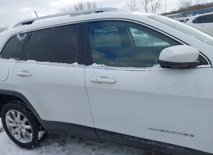 Photo 13 of 2016 Jeep Cherokee LIMITED (VIN 1C4PJLDB3GW373761)