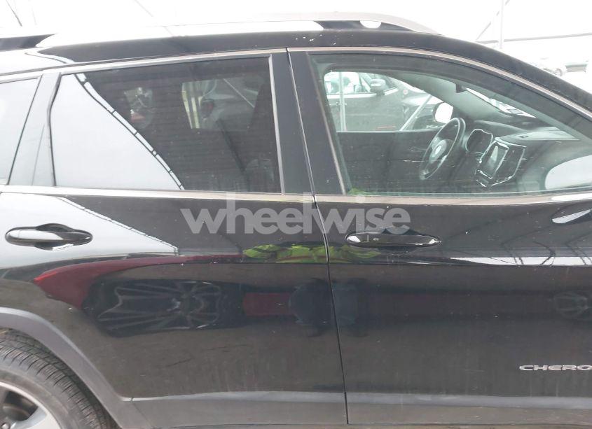 Photo 14 of 2019 Jeep Cherokee LIMITED FWD (VIN 1C4PJLDB3KD416127)