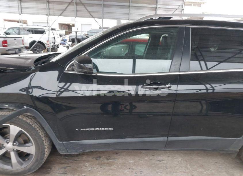 Photo 15 of 2019 Jeep Cherokee LIMITED FWD (VIN 1C4PJLDB3KD416127)