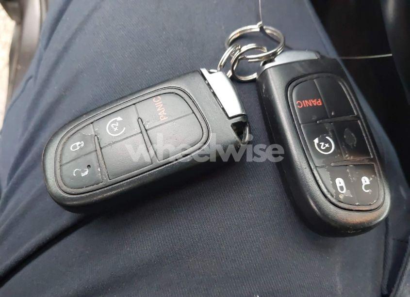 Photo 11 of 2015 Jeep Cherokee LIMITED (VIN 1C4PJLDB4FW628514)