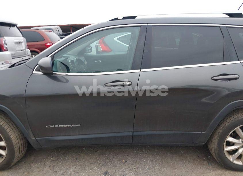 Photo 14 of 2015 Jeep Cherokee LIMITED (VIN 1C4PJLDB4FW628514)