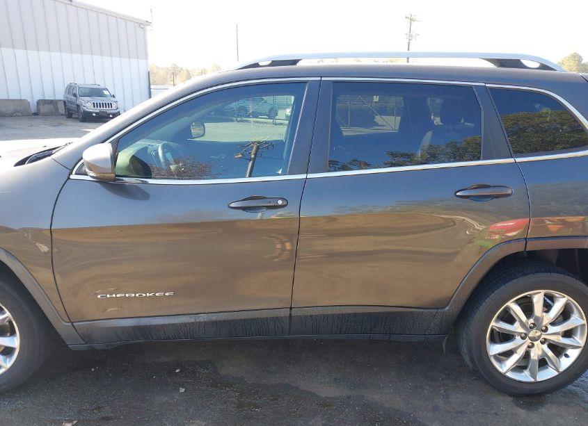 Photo 14 of 2016 Jeep Cherokee LIMITED (VIN 1C4PJLDB4GW159197)