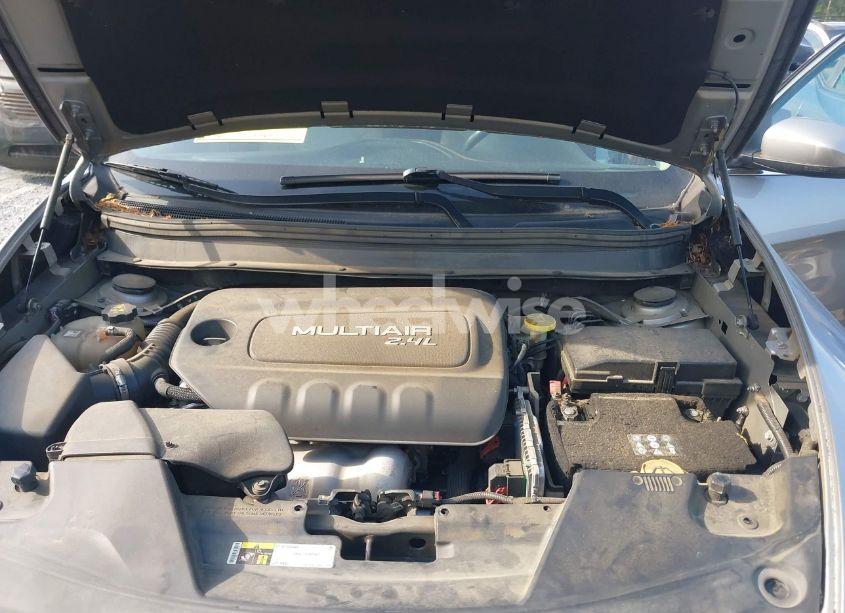 Photo 10 of 2016 Jeep Cherokee LIMITED (VIN 1C4PJLDB4GW249496)