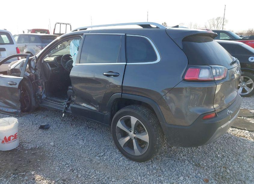 Photo 3 of 2019 Jeep Cherokee LIMITED FWD (VIN 1C4PJLDB4KD416198)