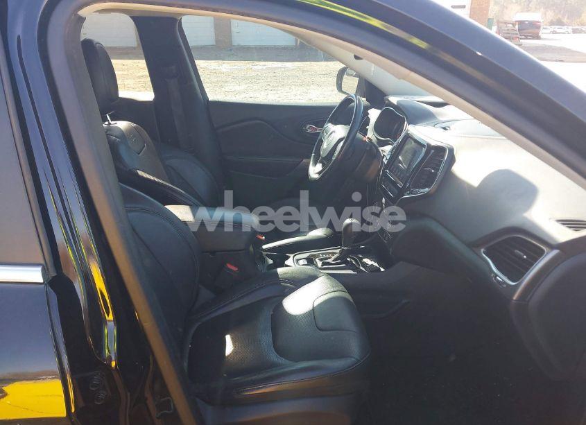 Photo 5 of 2020 Jeep Cherokee LIMITED FWD (VIN 1C4PJLDB4LD568404)