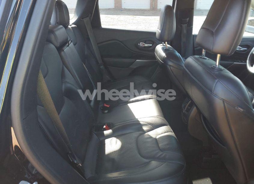 Photo 8 of 2020 Jeep Cherokee LIMITED FWD (VIN 1C4PJLDB4LD568404)