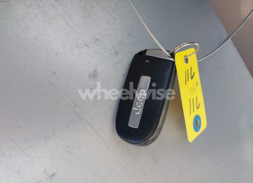 Photo 11 of 2020 Jeep Cherokee LIMITED FWD (VIN 1C4PJLDB4LD595411)