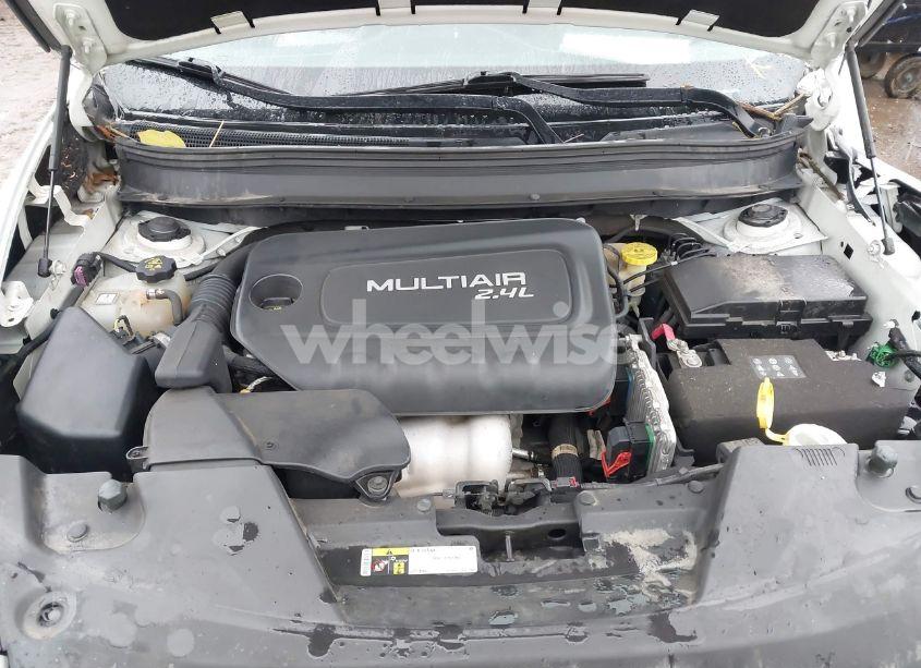 Photo 10 of 2015 Jeep Cherokee LIMITED (VIN 1C4PJLDB5FW566380)